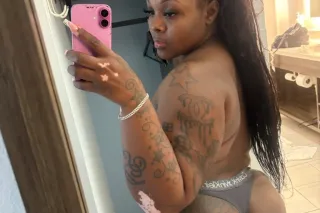 𝓝𝓮𝔀 𝓘𝓷 𝓣𝓸𝔀𝓷 🫦🔥CleanClassy🎀👑 ✨1... - Image 3