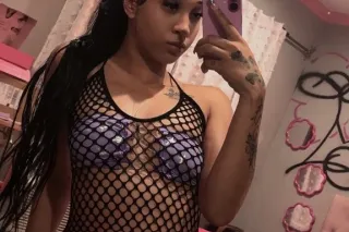 SEXY EXOTIC FREAKY MILF AND I CREAM 😘😝 - Image 5