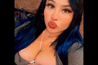 horny latina - 23 - Image 1