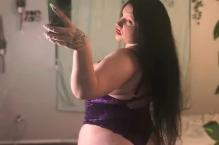 thick PAWG Zoey is here to ple... - Image 4