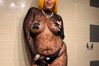 🫦 Spit bubbles, tongue tricks,... - Image 4