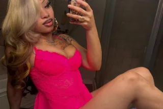 🍯Sweet as Honey, But Naughty as hell!😈Deposit must for first meet up💓Available 24/7 Incall/Outcalls 👩‍❤️‍👩2 Girls Special Also 🤤 FT show & pics & Video Content sell👅🍭 - Image 1