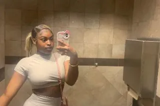 Heyyy Guyss Petite Thick & Sex... - Image 4