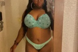 50$ QV(HEAD OR SEX WITH CONDOM... - Image 3