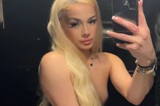ur fav ice queen here to please you 💋 - Image 1