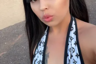 🫦💦💕 Tight lil pretty pussy😍 ❤‍... - Image 2