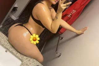Latina Available 24-7 - Image 3