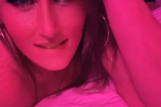 GET THAT LATE NIGHT SNEAKY LINK COCK SUCKED HERE... TIGHT WET PUSSY MAKES A GREAT COMBO. - Image 7