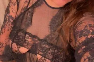 Tease you TuesdayJust give me a text so we can spend some time together - Image 3