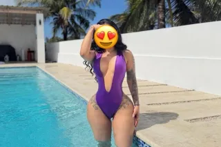 latina caliente disponible par... - Image 3