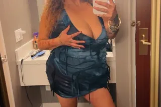 LAST DAY HERE INDY👅🍆i LOVE 2 Slurp & Gag 🍑 Sexy BBW Milf in Town, Come Play With Me - Image 5
