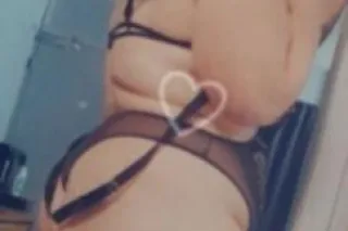 🎀DeLiCiOuSDyLaN is Back by popular demand !!💥 NEW years Specials ! 💚🔥Irish thick chick. - Image 1