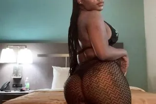 krystal k here to play 😝💦 - Image 5