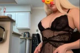 sexy latina - 26 - Image 1