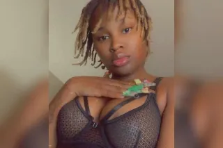 🥰Amazon Goddess🍫Visiting ✈😝Lim... - Image 3