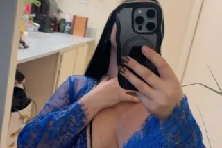 Happy Valentine's Day come see me 🥰😛❤ - Image 1