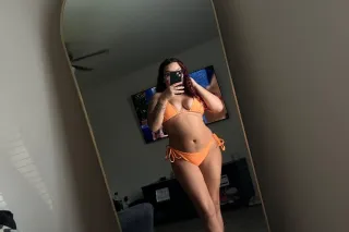 looking for a sexy partner - Image 1