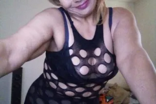 latina wat to have fun - Image 5