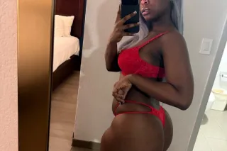 Come Drown In This Water Park😝💦 - Image 2