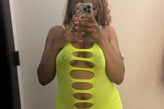 COME DIVE IN THIS WET ASS PUSSY !! 💦(outcalls only ) - Image 1