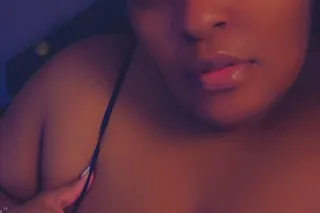 NEW IN TOWN 2 bbw luscious & l... - Image 2