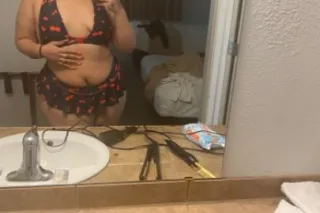 Your fav Salvi mamacitaaa is b... - Image 1