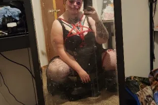 Thicc Thighs and wanting Big B... - Image 3