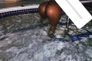 💦❤Available 💦🍆 WET & READY COME GET THIS WET ASS COOCHIE 💧💧 - Image 1