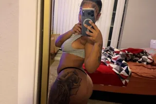 OUTCALLS/INCALLS ONLY 🤑🥰💋💦 THICK IN ALL THE RIGHT PLACES ✅️FREAKY AT ALL THE RIGHT THINGS😈❤‍🔥👄👅🧠 - Image 5