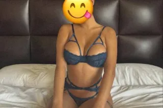 😍🥰Hello, I'm Venezuelan with t... - Image 1