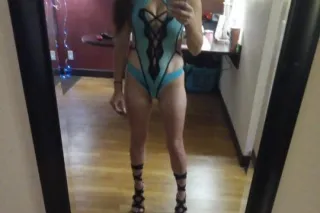 SEXY STEPHANIE - 35 - Image 1