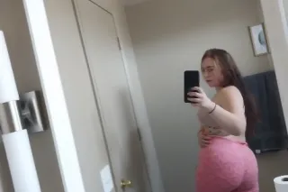 thick snow bunny ready for u -... - Image 1