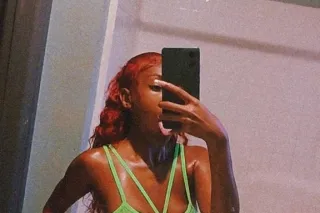 your FAVORITE DICKDRAINERR 👅💦 ... - Image 4