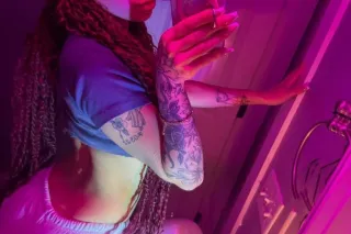 😘💕 I'm available for incall or... - Image 1