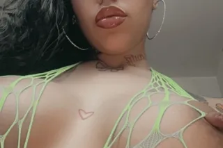 AIRPORT IN & OUT Spanish Nympho😜🇵🇷Cum Fuck my pretty mouth and pussy💦 - Image 1