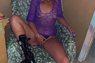 Cum and see what I can do to y... - Image 1