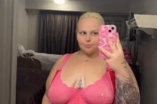 24, white, blonde, blue eyed BBW - Image 7