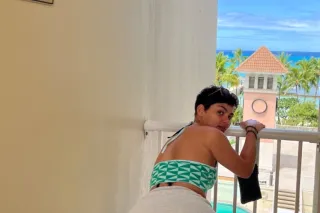 Your Petite Playmate!! ONLY HE... - Image 4