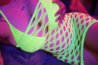 CUM SEE ME NOW AT THE CLUB! le... - Image 4