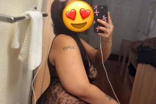 outcalls only no bs 😍😍🐱let me ... - Image 2