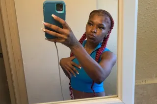 Pretty Enough To Distract You All Night 💋🤩 - Image 9