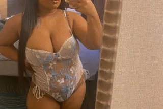 IM HERE IN TOWN!!! SUPER HOT AND THICK MIXED BABY HERE 💚💜 - Image 4