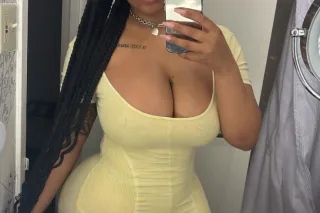 🩷💦Big ASs & BIG Titties 🩷💦 - Image 1