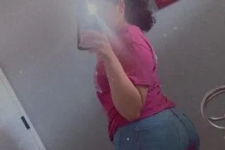 I am available a verified escort and masseuse willing to please☺☺ - Image 3