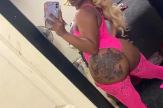THROAT GOAT AVALIBLE NOW🫦💦 CUM SEE WHAT ITS HITTIN FOR🫦😽Incalls/Outcalls - Image 2