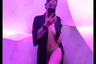 HEY IM REVNA RAVEN 💋 Native American treat 😋💋💣 - Image 5