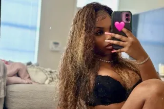 BLACK BEAUTY🌺💦👇SEXY FUN EXPERIENCE🌹CREAMY AND WET💦Florida's Finest✨💎 - Image 1