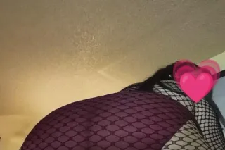 Sexy💗 Big BOOTY 🍑BBW Mexican Woman wet ☔and Ready - Image 2