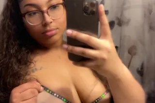 100% Natural and real 👅💋 Fat A... - Image 4