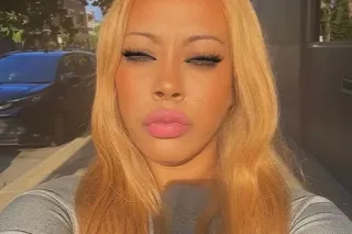 gorgeous Dominican visiting downtown columbus lets have some fun - Image 3